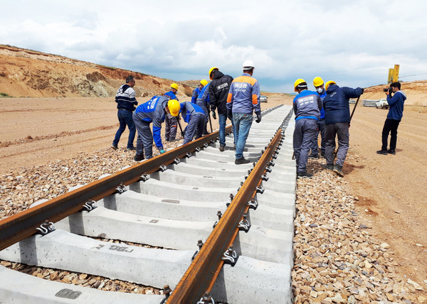 اضافه شدن پروژه راه آهن رشت – آستارا به پروژه مشترک همکاری دو کشور پس از سفر پوتین به ایران