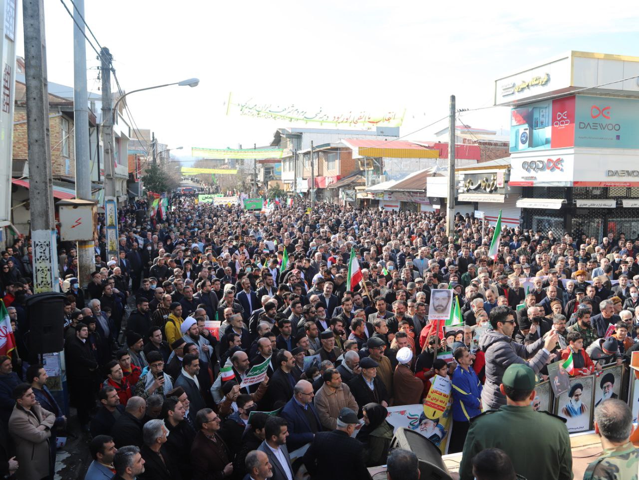 تالشان نیوز : گزارش تصویری برگزاری مراسم راهپیمایی ۲۲ بهمن در سالروز پیروزی انقلاب اسلامی در شهرستان تالش