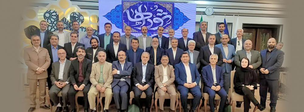 تجلیل از اعضای شورای ادوار گذشته و شهرداران پیشین رشت همزمان با روز شوراها