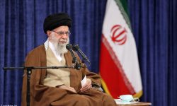 رهبر انقلاب: راه‌حل مشکلات کشور انتخابات است