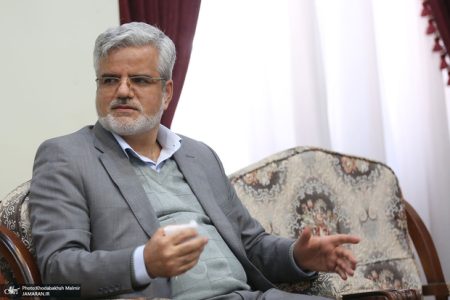 محمود صادقی: اصلاح روندهای انتخابات باید به صورت بنیادی اتفاق بیفتد/ تایید صلاحیت های اخیر نشانه کوچکی از امید است
