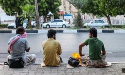 آقای رئیسی! لطفا دست ۳ فرزند یک خانواده کارگر یا کارمند را بگیرید و به بازار بروید /چگونه با این حقوق هم لباس عید بخرند هم زندگی بچرخاند؟