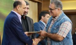 تقدیر استاندار گیلان از عکاس زمین فوتبال روستای لیالمان