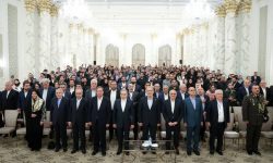 دیدار ایرانیان مقیم جمهوری آذربایجان با رئیس جمهور برگزار شد