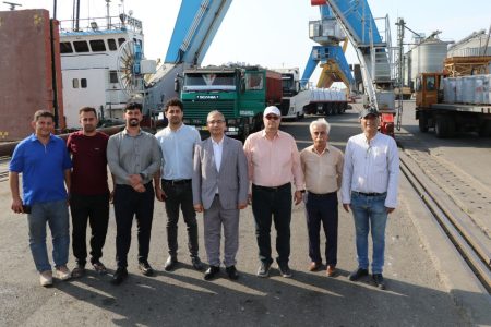 بازدید مدیر عامل شرکت سیمان خزر از روند صادرات سیمان خزر از بندر انزلی به مقصد کشور روسیه