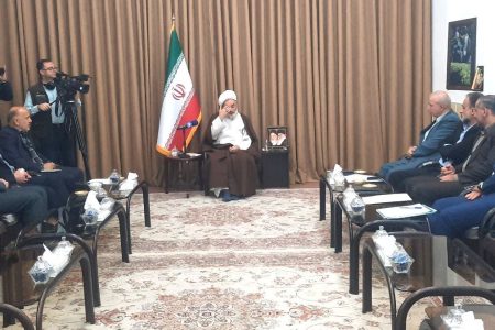 نمایندگان به طور مستمر صدای مردم مناطق محروم باشند نه فقط در زمان انتخابات