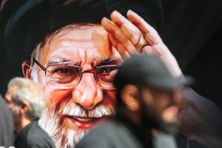 آماده‌سازی ۳۷۰۰ چادر برای اسکان زائران گیلانی در تهران/ پارکینگ ۷ هزار خودرویی اختصاص یافت