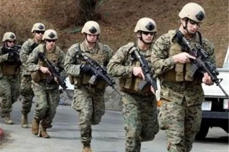 ۸ تفنگدار آمریکایی در حمله موشکی به یک شناور در هرمز زخمی شدند