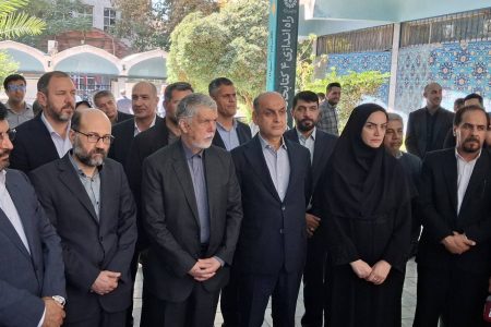 کتابخانه سیار رودسر آغاز به کار کرد