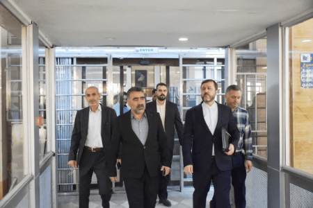 کاظم غریب‌آبادی از مرز زمینی آستارا عازم جمهوری آذربایجان شد